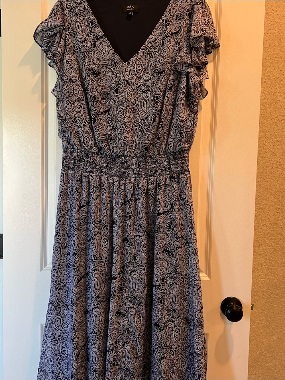 MSK Blue Paisley V-Neck Midi Dress with Flutter Sleeves